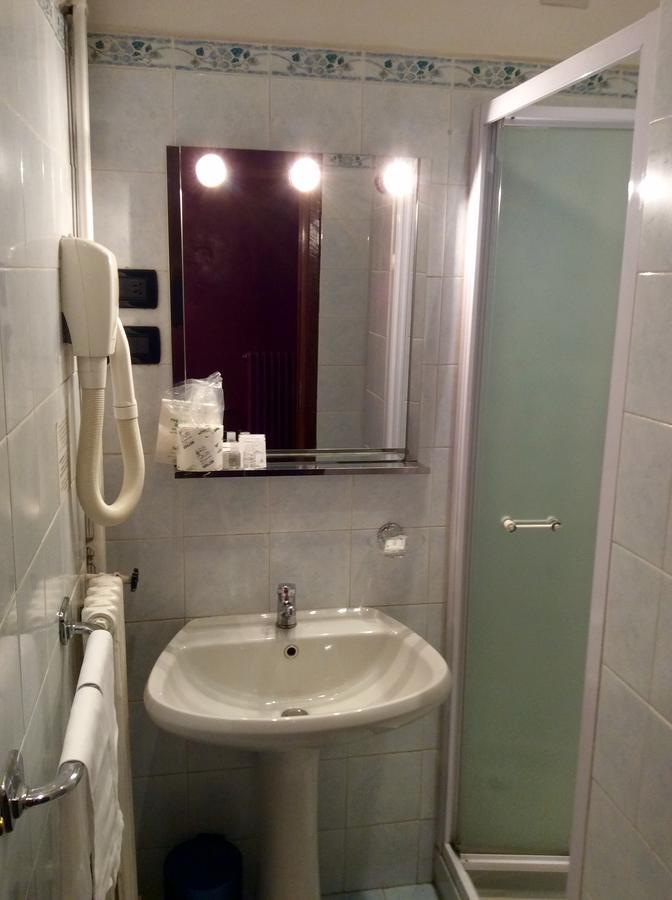 טורינו Hotel Ponte Sassi מראה חיצוני תמונה