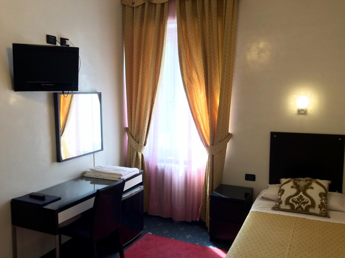 טורינו Hotel Ponte Sassi מראה חיצוני תמונה