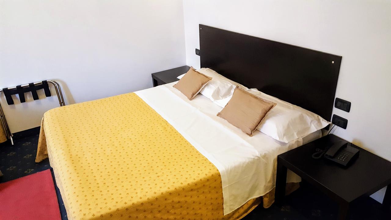 טורינו Hotel Ponte Sassi מראה חיצוני תמונה